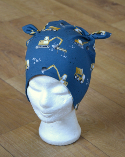 Čepice tvarovaná s oušky "Bagry na modré"